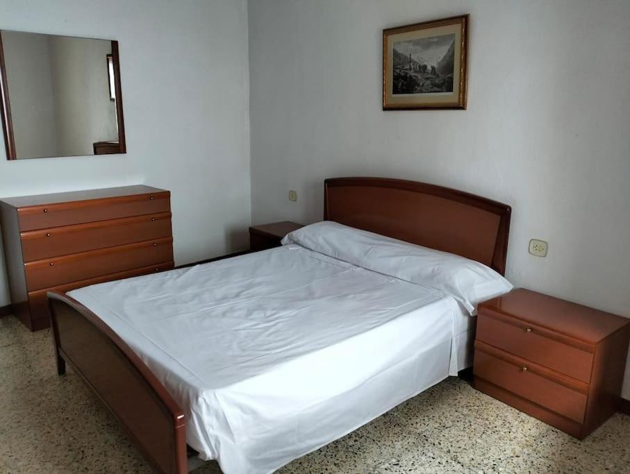 Casa Ideal Para Disfrutar En Familia Villa Лес Планес д'Остолес Екстериор снимка